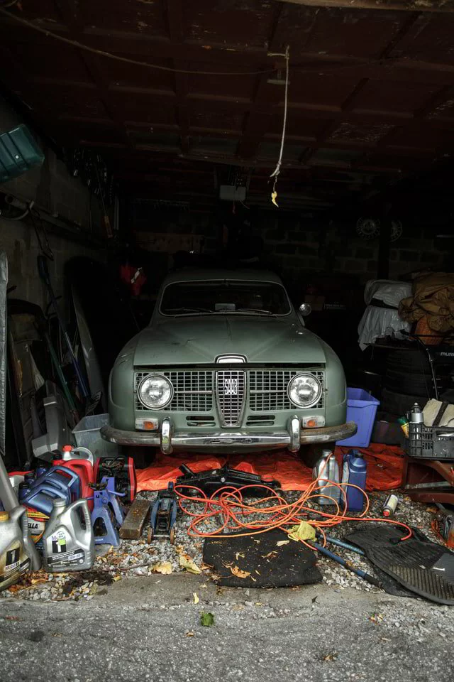 messy old garage