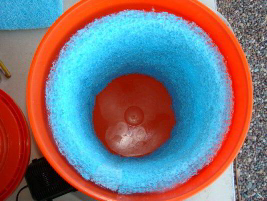 Bucket with cooler pad